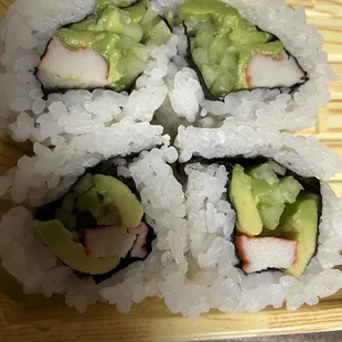 CALIFORNIA ROLL (8PCS)
