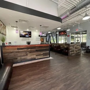 sushi and sashimi, interior