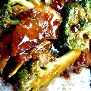 Beef and Beef with Broccoli &amp; Boiled White Rice