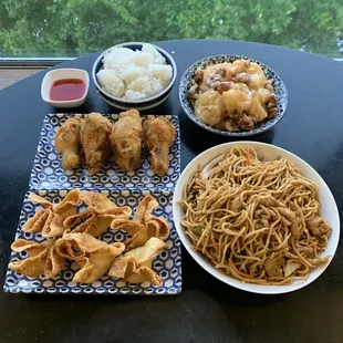 Wings, crab wontons, honey walnut prawns and pork chow mein ~ IG: @seattle.food.diva