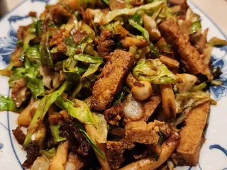 Linh-Nam Chinese Restaurant