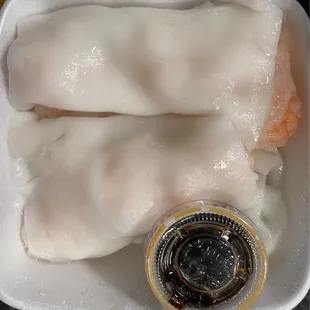 Shrimp rice roll