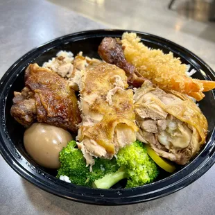 Braised, chicken, leg rice