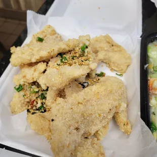 Garlic and salt fried fish