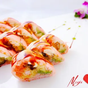  plate of sushi rolls