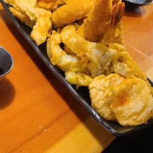 Fried shrimp and vegetables