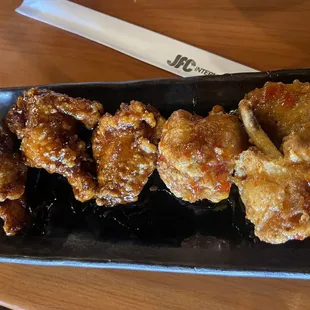 food, bbq wings, fried chicken wings, chicken wings and fried chicken, poultry, chicken wings, chicken, bbq chicken, fried chicken