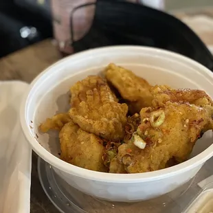 a bowl of fried chicken