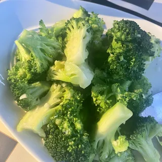 Garlic Wok-Fried Broccoli