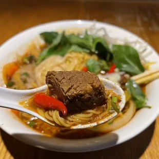 36. Hu Tieu Mi Bo Kho