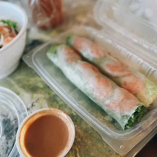 Fresh Spring Rolls with Shrimp