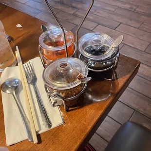 Sriracha,hoisin and pepper flakes