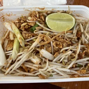 Chicken pad Thai