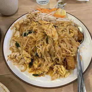 pad thai with chicken