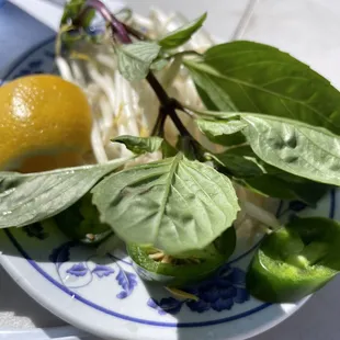 Sides to pho