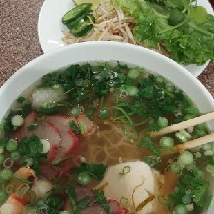 #15 Assorted Meat &amp; Seafood Egg-noodle Soup MÌ THẬP CẨM