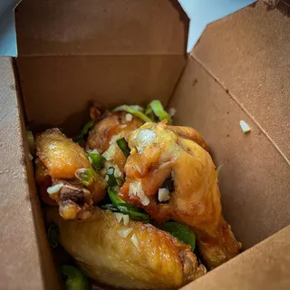 A10 Cnh G Chin Nc Mm / Deep-fried Wings with Fish Sauce