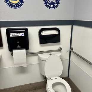 Extremely clean restroom!
