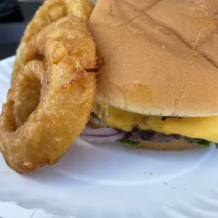 Onion rings with burger