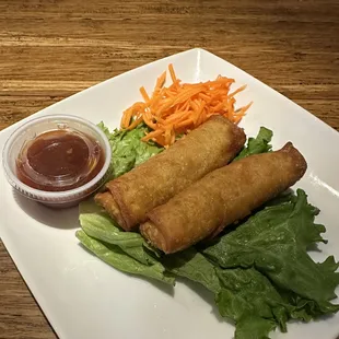 2 Asian Veggie Egg Rolls