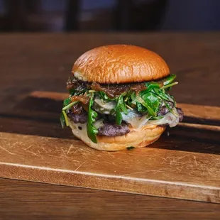 The Melanie
two patties, 2 x pepper jack cheese, arugula, onion jam, melaioli, pickles on potato roll