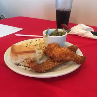 Catfish, Mac n cheese, green beans and corn bread