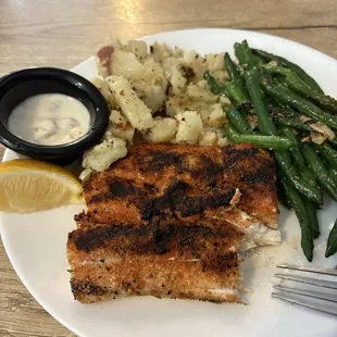 Blackened Mahi Mahi, green beans and new potatoes
