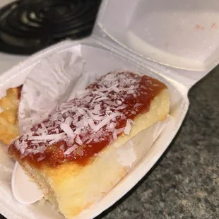 Almond cake with guava
