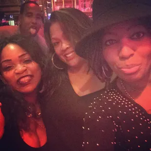 U will meet new people