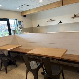 Dining room and entrance