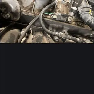 Pic of major oil leaking and seals in engine