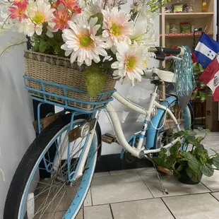 Melina&apos;s Café