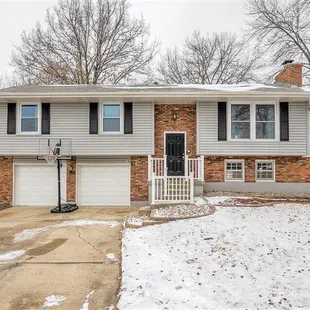 Listing Sold: 1008 NE 80th Terrace, Kansas City, MO 64118 Priority Homes KC | Melissa Rousselo | 816.830.4336 | priorityhomeskc.com