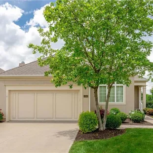 Listing Sold: 11882 S CARRIAGE Road, Olathe, KS 66062 Priority Homes KC | Melissa Rousselo | 816.830.4336 | priorityhomeskc.com