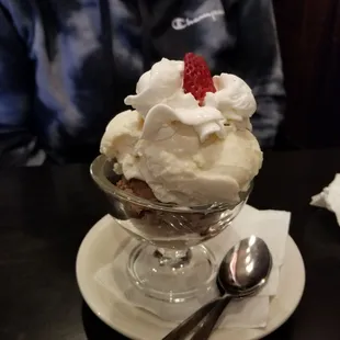 Gelati celesti chocolate and vanilla scoop