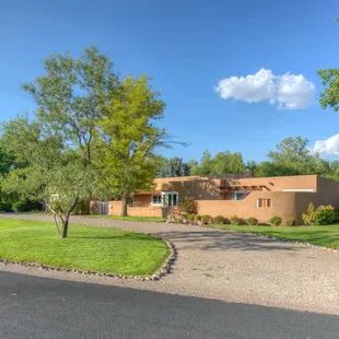 ! SOLD in 1 DAY ! Lush Los Ranchos Estate!