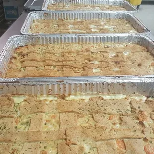 Chicken pot pie for 300 people