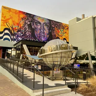 the entrance to the mellow mushroom virginia beach