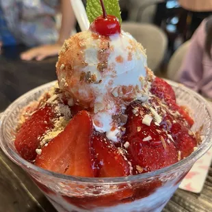 Strawberry shaved ice