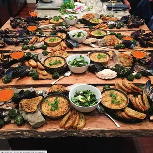 Landscapes Pop-Up Dinner. Locally foraged foods, recreated to mirror their natural environment.