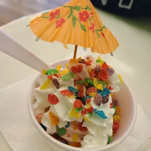 Strawberry froyo with fruit pebbles.