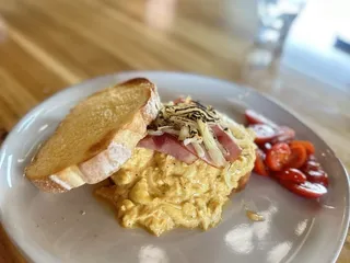 I’m Thai Brunch and Dinner