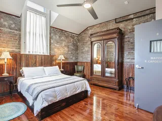 Inn at the Old Jail