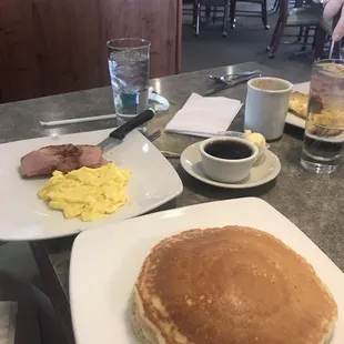 Melrose breakfast special (2 eggs any style, 2 pancakes, ham)
