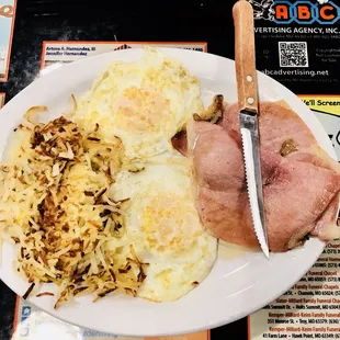 1) Ham, eggs, hashbrowns and whole wheat toast