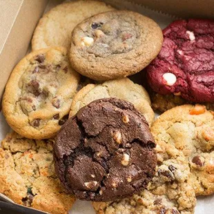 Introducing our new monthly cookie boxes! 12 cookies; 3 different flavors, 4 cookies each.