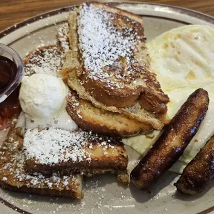 The French Toast was excellent and had some nice flavor to it that I couldn't place. Perhaps they dipped the bread in buttermilk?
