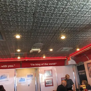 Hollywood decor in a classic diner style.