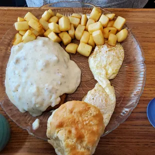 2 eggs hash browns, country fried steak, cream gravy