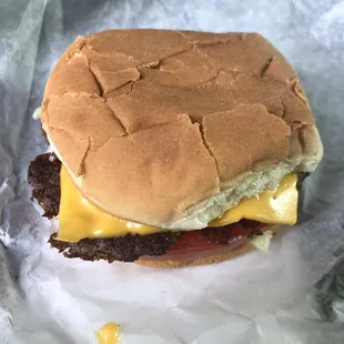 Cheeseburger, dressed.